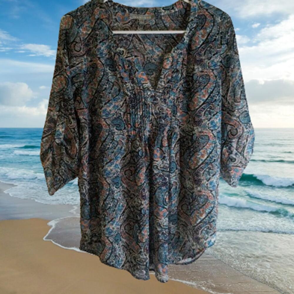Daniel Rainn Small 3/4 sleeve polyester shear blue, black, salmon woman's top.